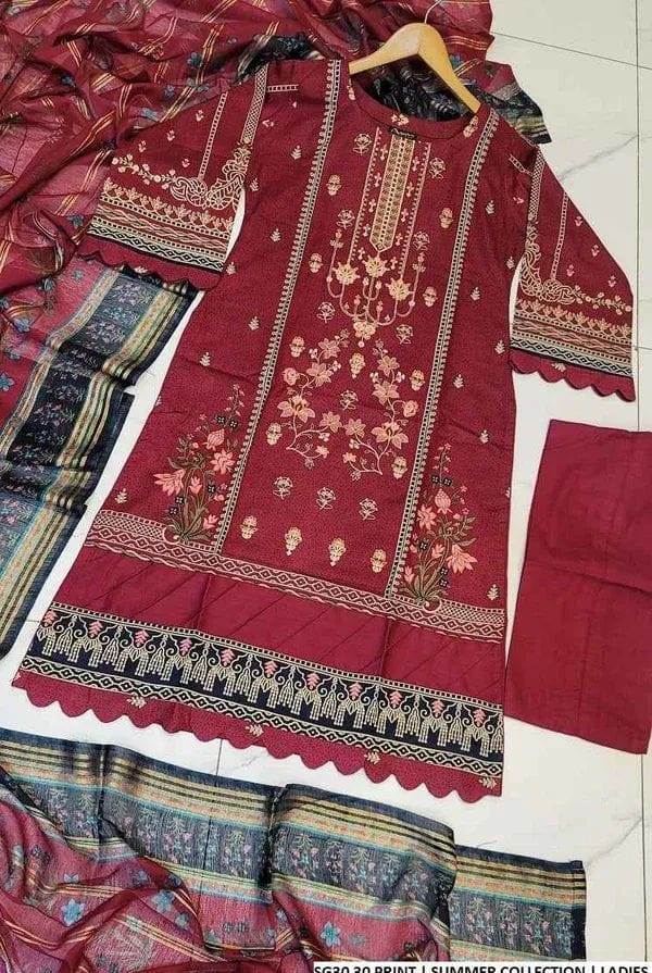 12 Signature Lawn 3pc Stitched Suit - Image 1