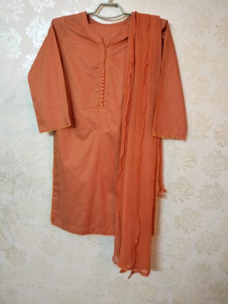 Modern Look Lawn 3pc Stitched Suit